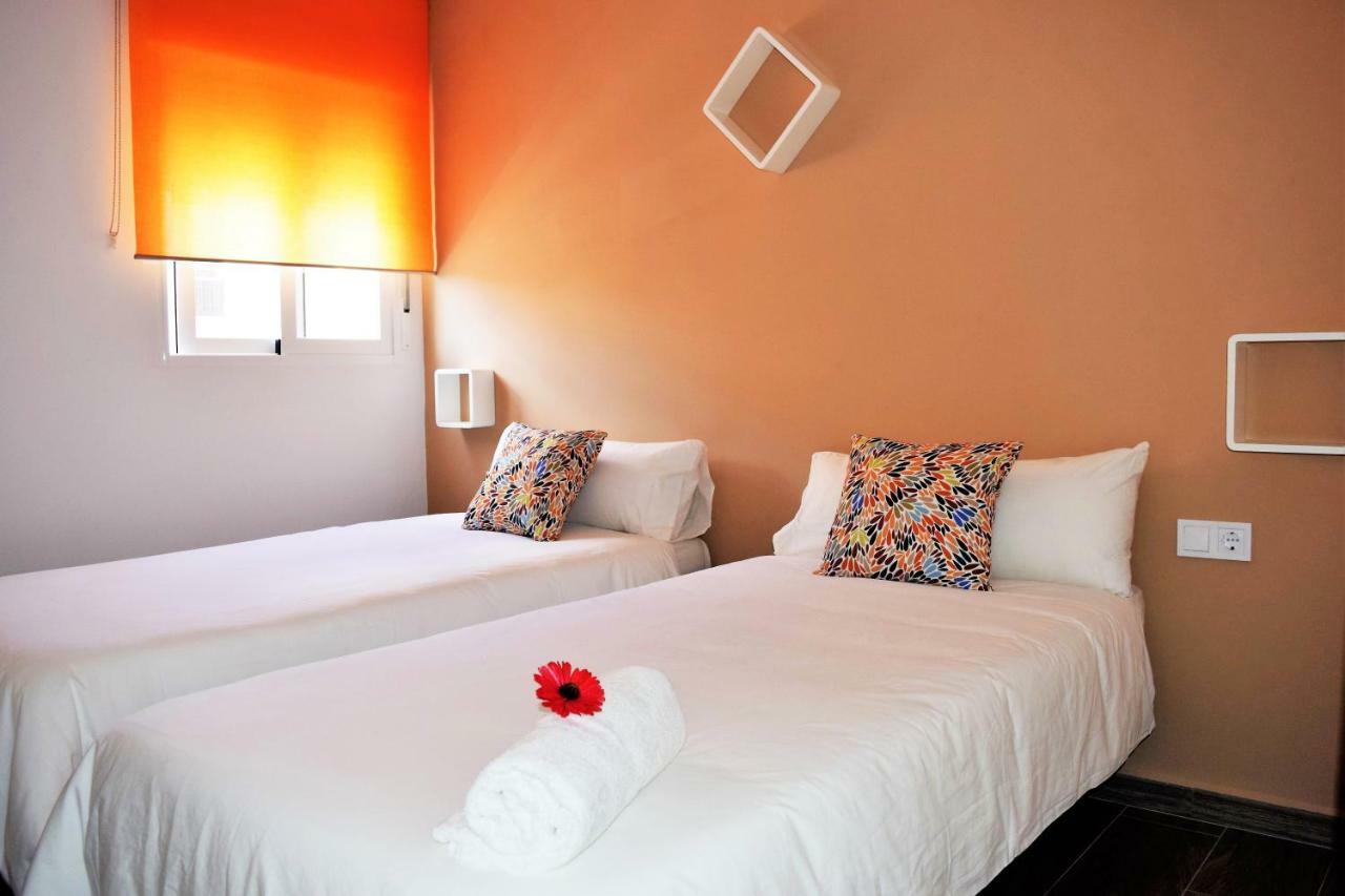 Apartamento Flamingo Beach ベナルマデナ エクステリア 写真